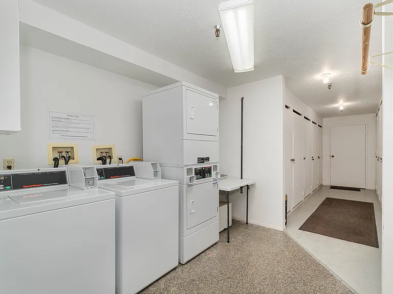 The Tides 1510 Veterans Dr — Photo 56