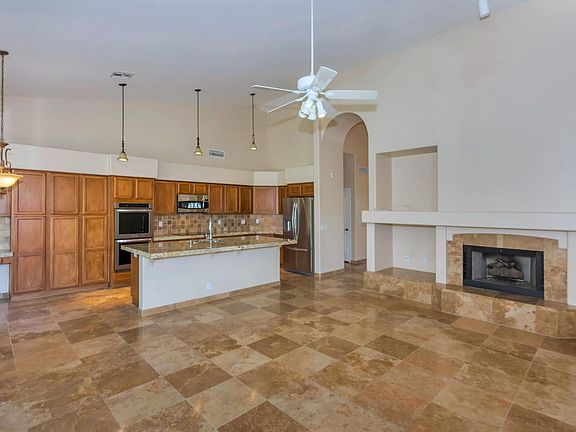 5th image of 26225 N 46th St