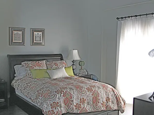 214 Village Sq #301, Pleasant View, TN 37146