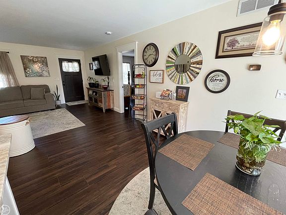 5th image of 7048 Sylvia Dr
