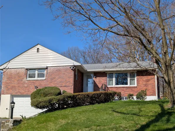 4 Michelle Drive, Newburgh, NY 12550