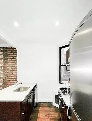 Rented by Metropolitan Property Group | media 13