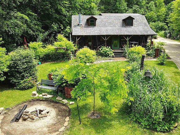 3rd image of 35537 Log House Ln