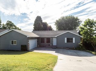 1565 NE 11th St, Benton City, WA 99320