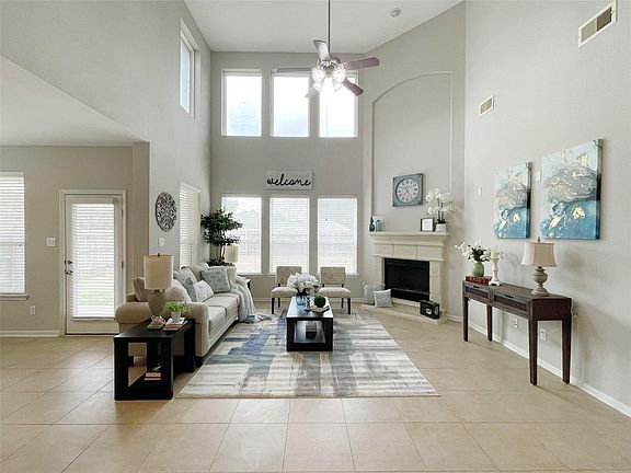 3rd image of 1106 Ancrum Hill Ln