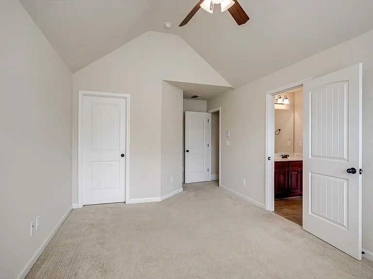 542 Oconee Cir — Photo 40