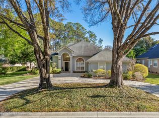 10453 Hunters Creek Ct, Jacksonville, FL 32256