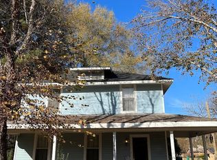 619 E Chestnut St, Charleston, MS 38921