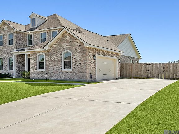 2nd image of 19 E Priscilla Ln
