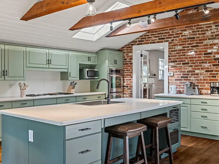 341 Crum Creek Ln — Photo 15