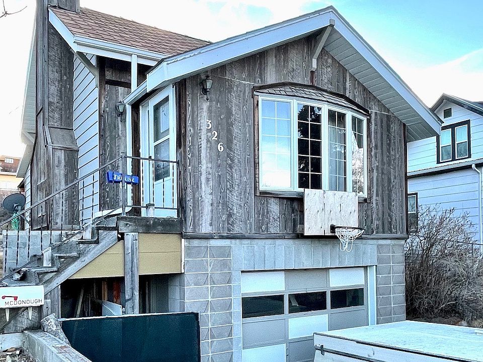 1st image of 326 2nd St S