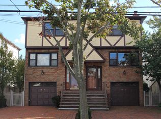 14511 Neponsit Ave, Neponsit, NY 11694