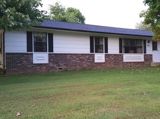 1441 W 3rd St, West Plains, MO 65775