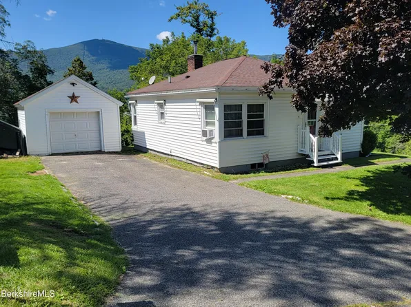 39 Victory St, Adams, MA 01220