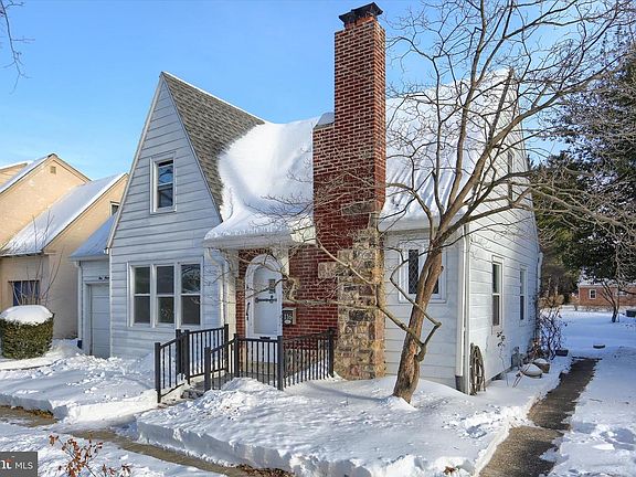 3rd image of 116 Fox St