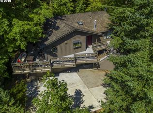 3205 SW Garden View Ave, Portland, OR 97225