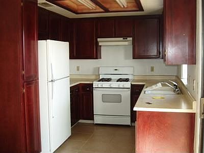 3rd image of 16461 Silkwood Ct
