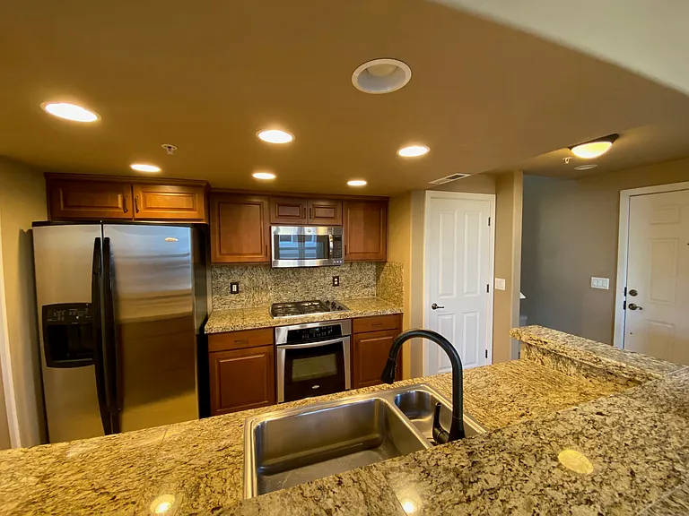 6211 NE Carillion Dr #207 — Photo 5