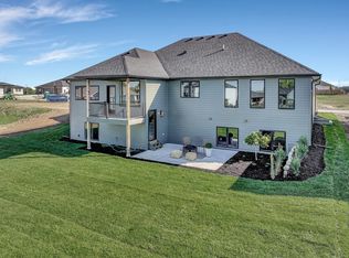 Custom Daylight Ranch Plan, Jensen View Estates, Lincoln, NE 68526