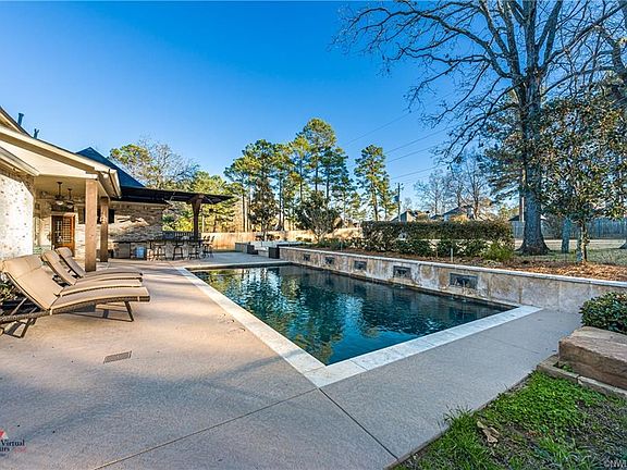 2nd image of 2929 Long Lake Dr