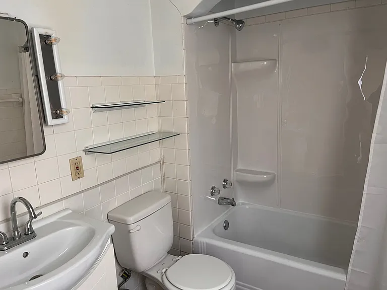 120 Lovejoy Ave — Photo 10