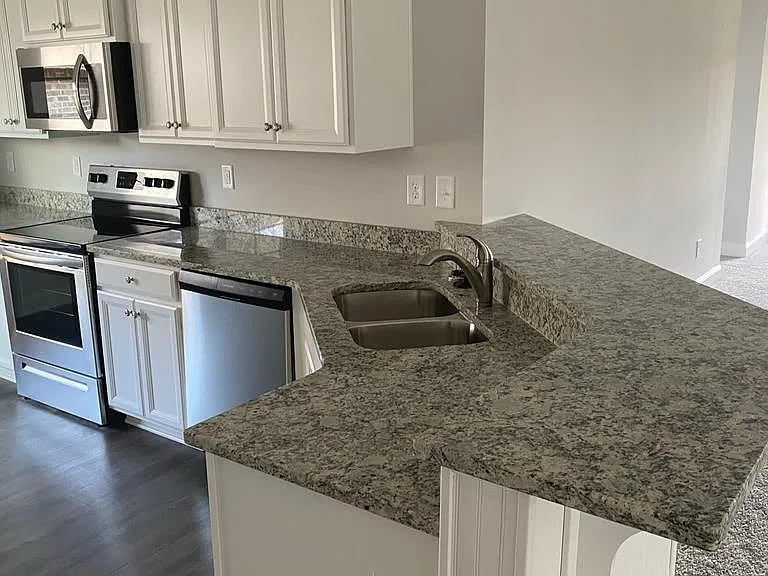 121 Sorrelweed Dr — Photo 15