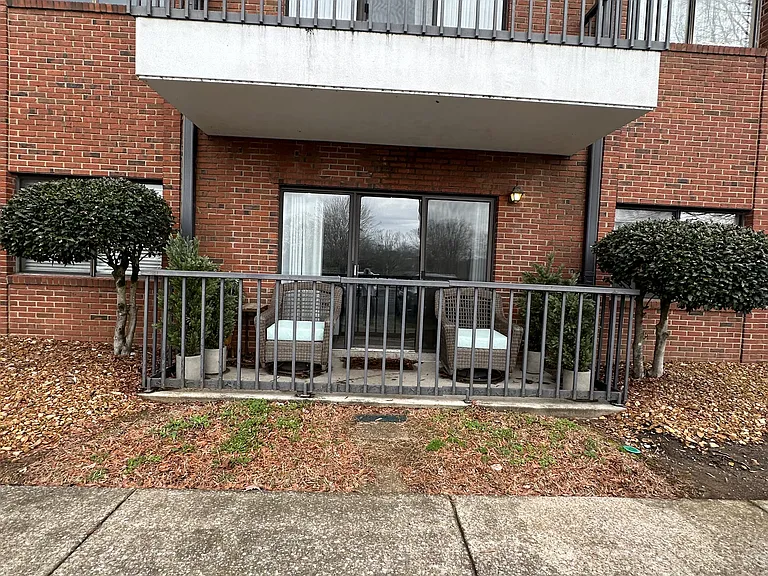 200 Sanders Ferry Rd #2112 — Photo 1