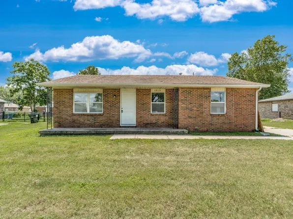 1515 E Catalina St, Wichita, KS 67216