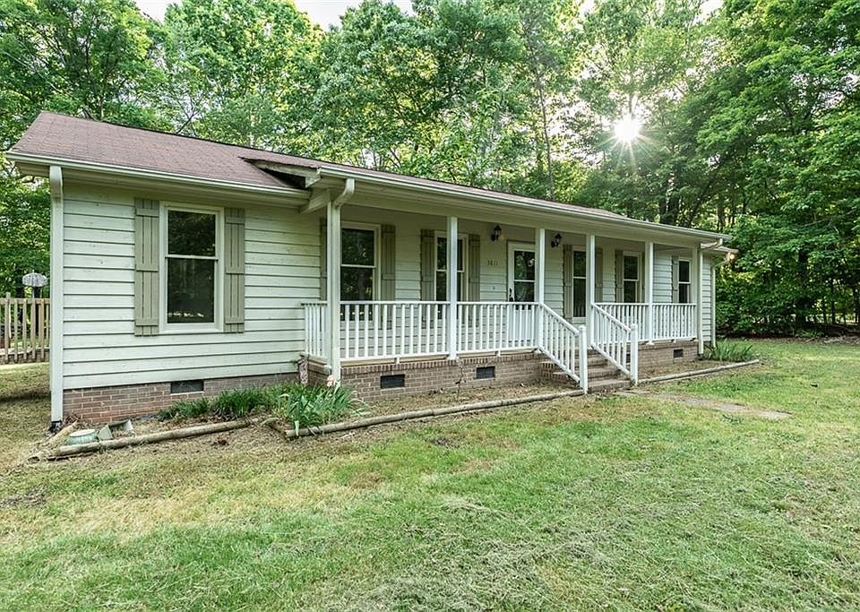 1st image of 3811 Michael Dr