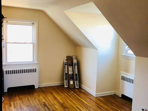 3rd image of 14 Adams St Floor 2-2-2
