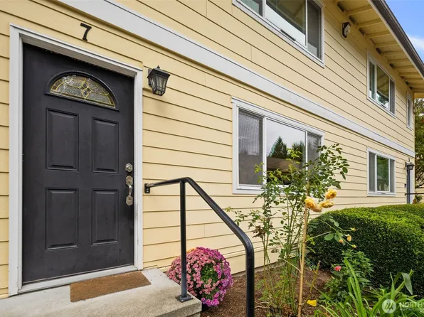 14606 NE 51st Street #C7, Bellevue, WA 98007