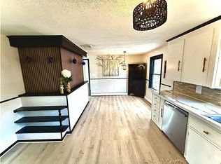 11 Landry Ave, North Attleboro, MA 02760
