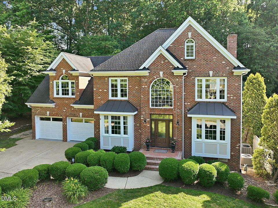 1st image of 102 Southglen Dr