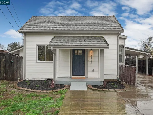 13700 E Hammond St, Lockeford, CA 95237