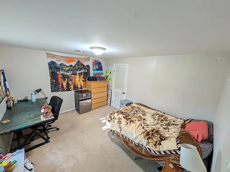 135 Smith Hl — Photo 2