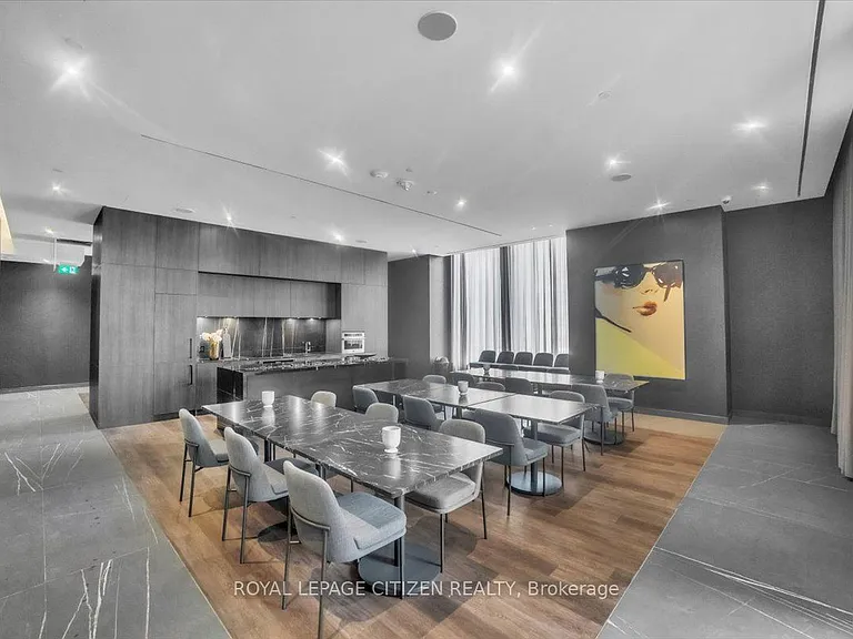 11 Yorkville Ave #6007 — Photo 30