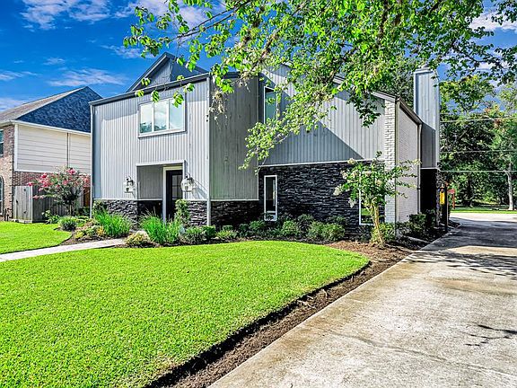 4th image of 15703 Walkwood Drive