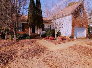 714 Thornbird Cir, Boiling Springs, SC 29316