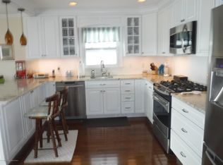 24 Beach Dr, Little Egg Harbor, NJ 08087