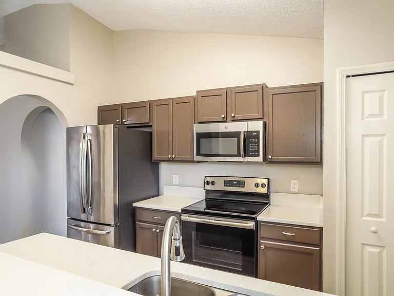 3640 Alec Dr — Photo 8