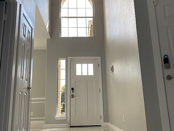 4th image of 6503 Hill Creek Dr