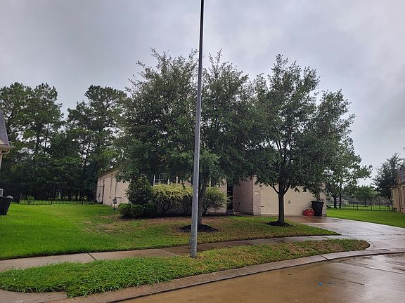 3rd image of 18607 Heron Cove Ct