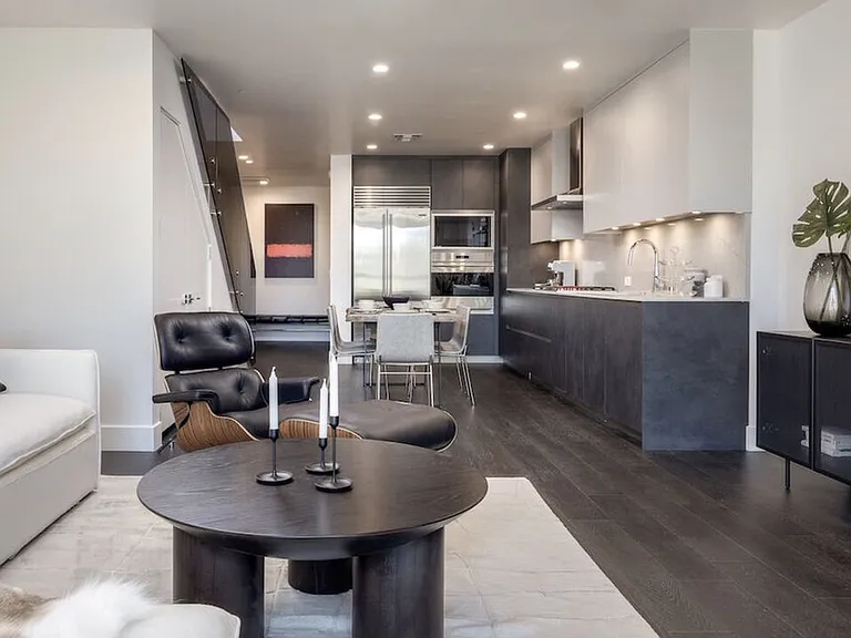 724 N Croft Ave #307 — Photo 6
