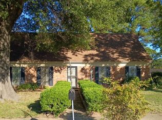 5020 Gardenwood Dr, Memphis, TN 38116