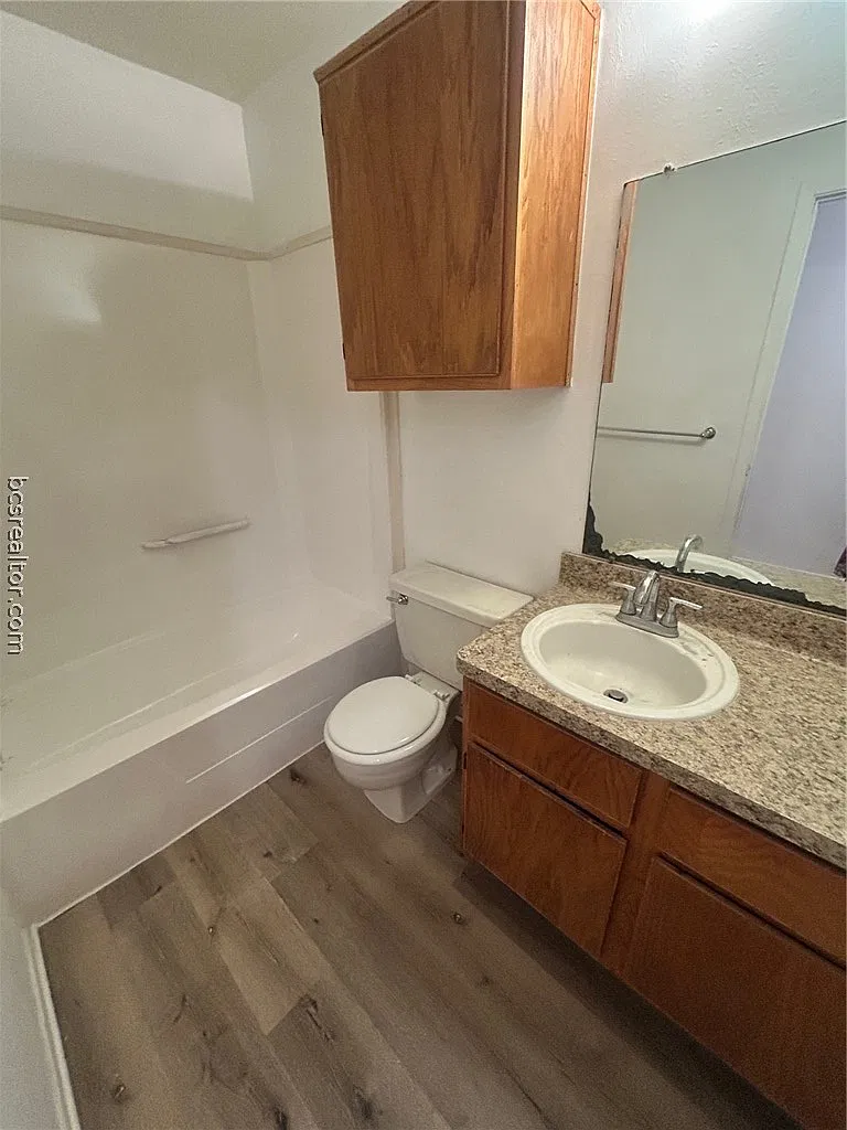 2 bed, 891 sqft, $1,100 — Photo 4