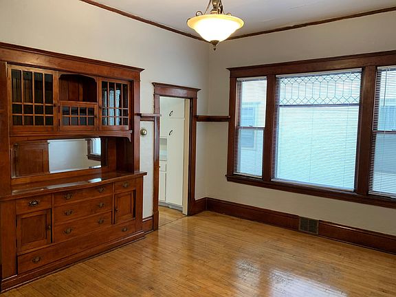 2nd image of 226 Gramercy Ave