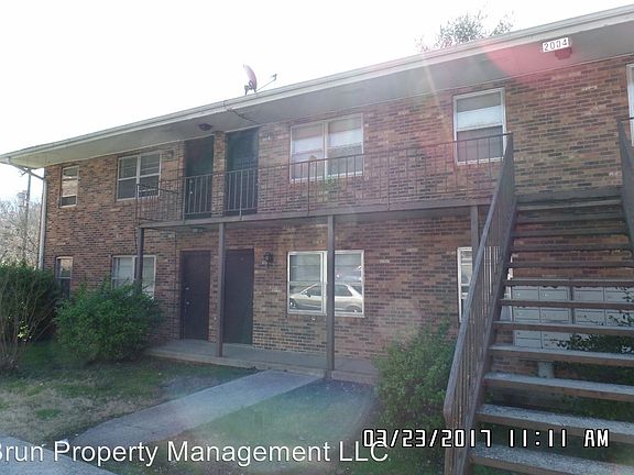 2nd image of 2004 Dutch Valley Dr APT 14