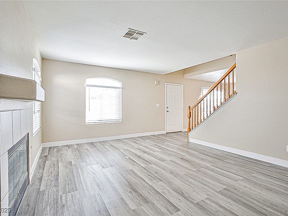 4th image of 3966 Starfield Ln