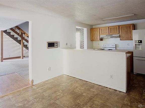 3rd image of 7861 Timber Hill Dr