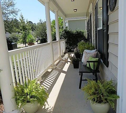 3rd image of 152 Carolinian Dr